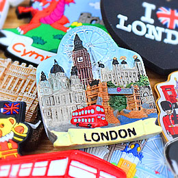 london-hut loading=